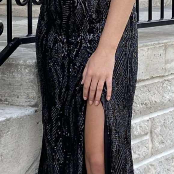 Prom Dress - Picture 4 of 5